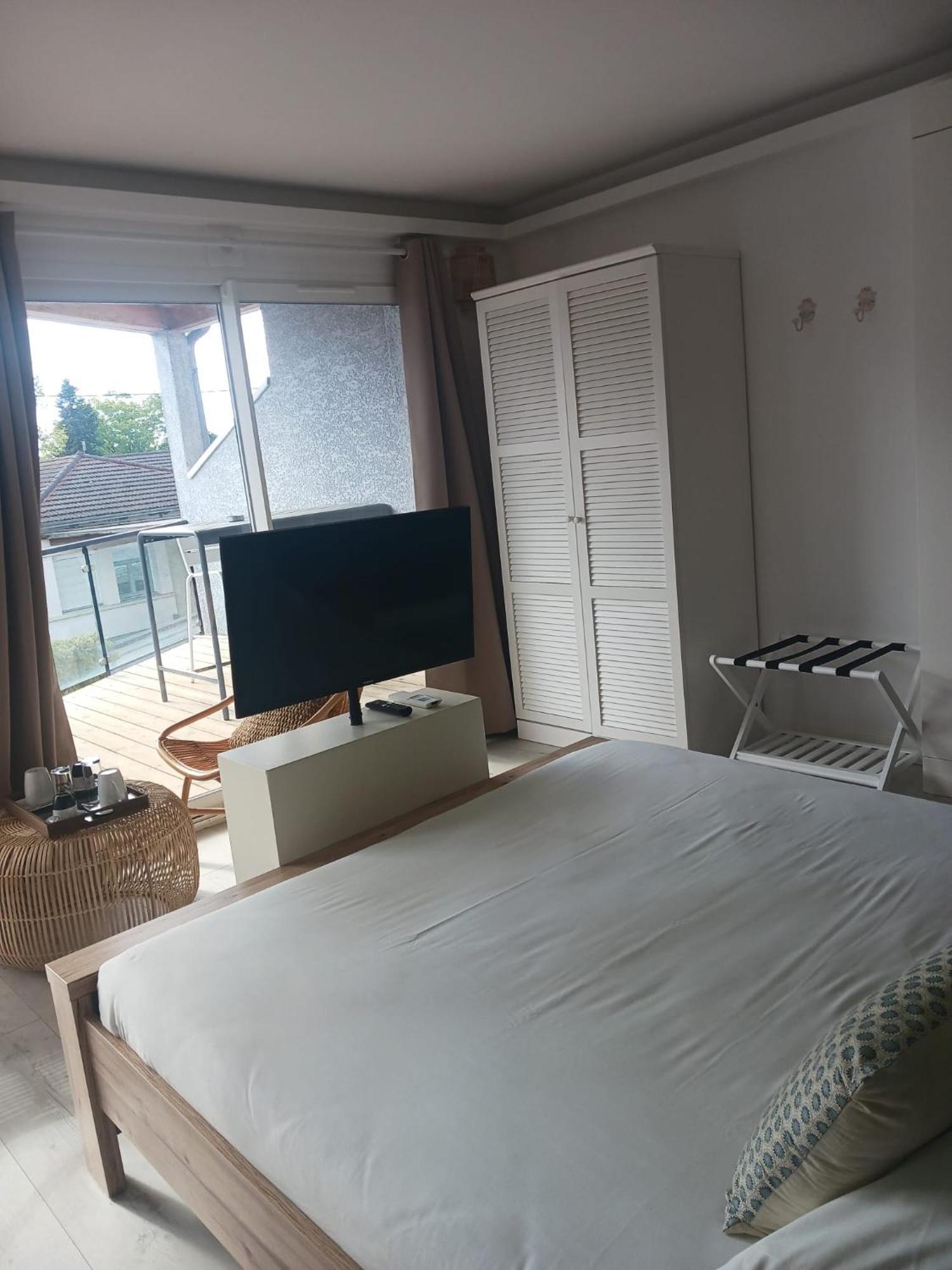 Aracari Hotel Villars-les-Dombes Eksteriør billede