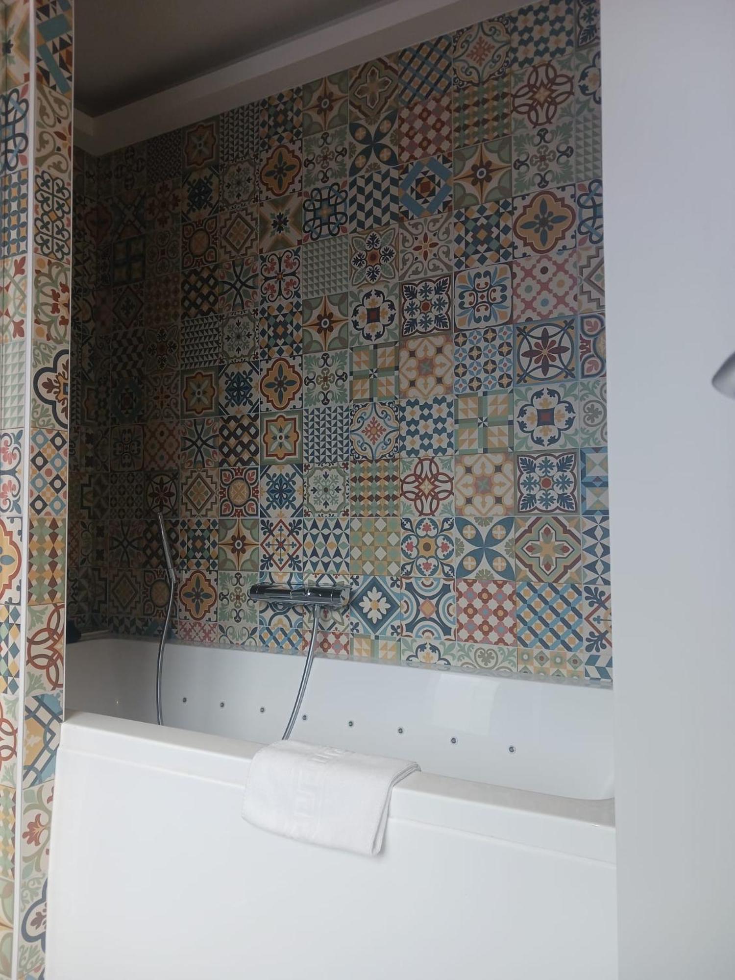 Aracari Hotel Villars-les-Dombes Eksteriør billede