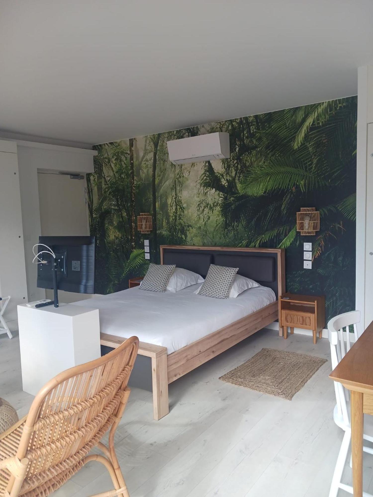 Aracari Hotel Villars-les-Dombes Eksteriør billede